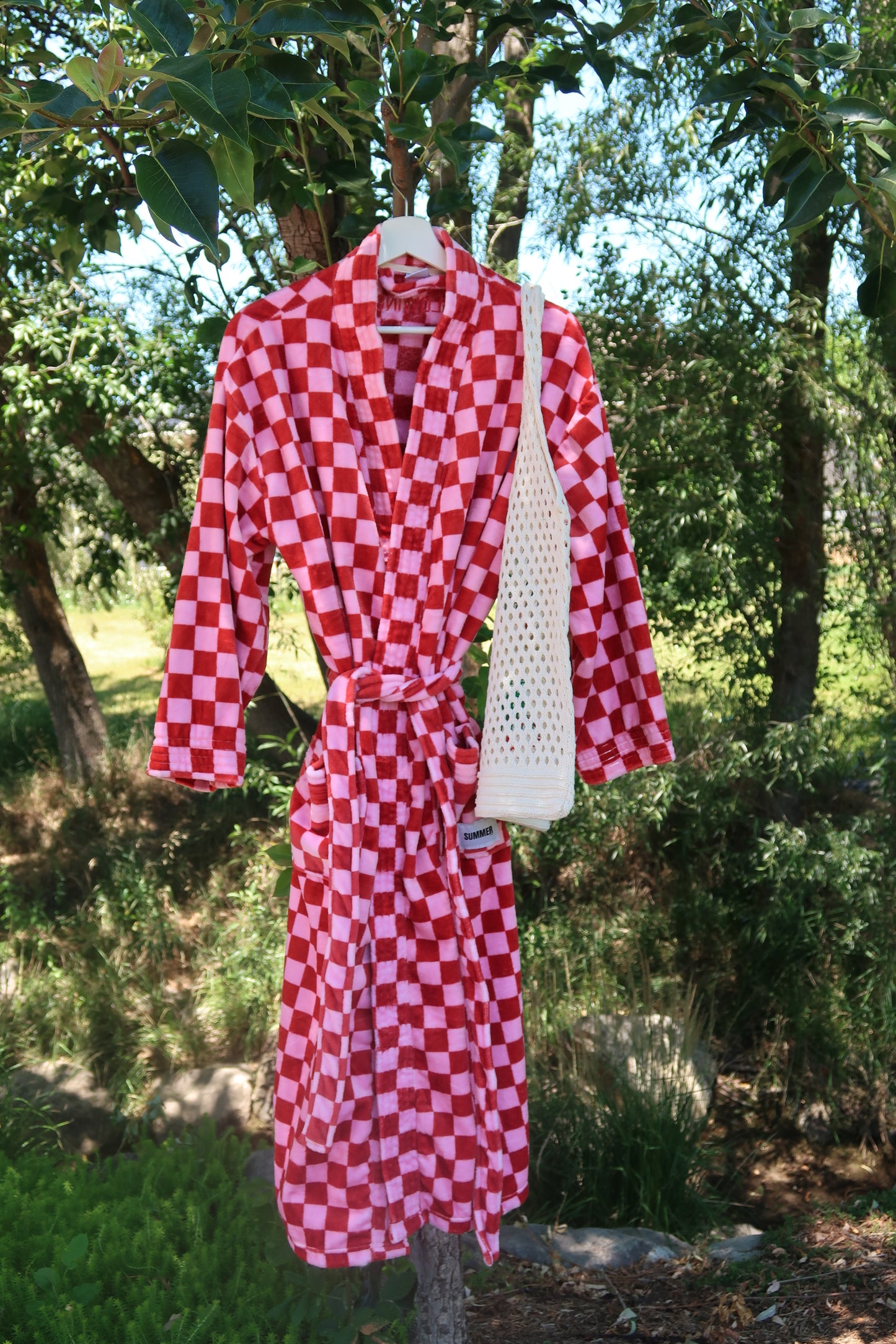 THE PICNIC ROBE