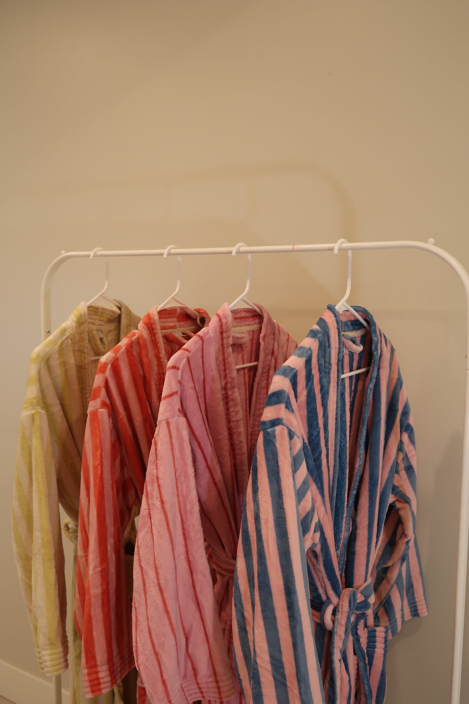 ROBES