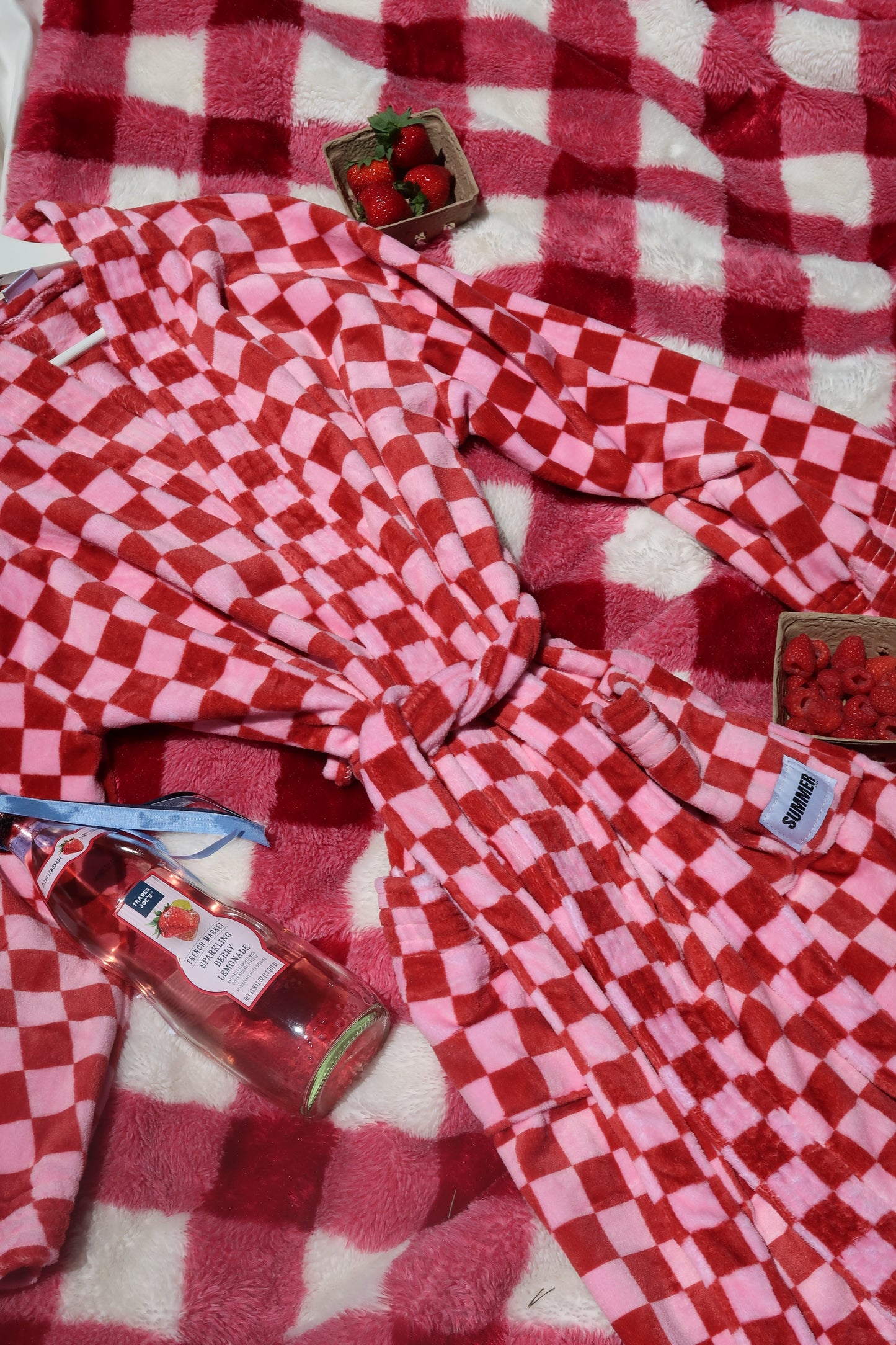 THE PICNIC ROBE